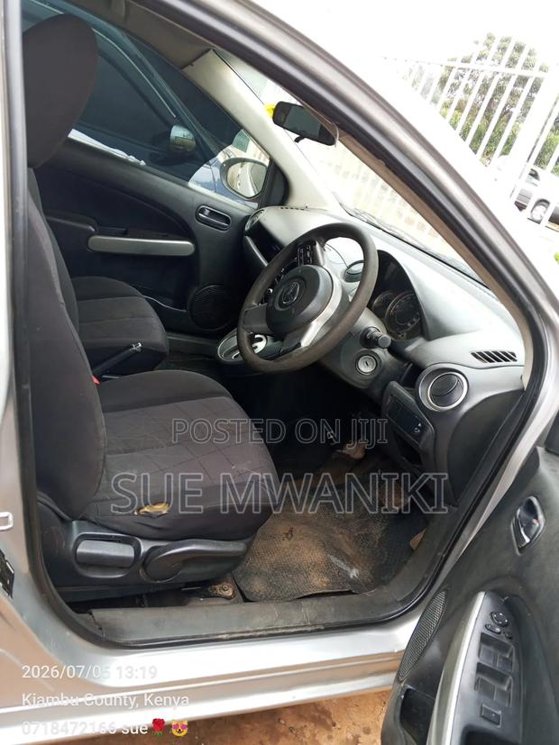 Mazda Demio 2013 Silver