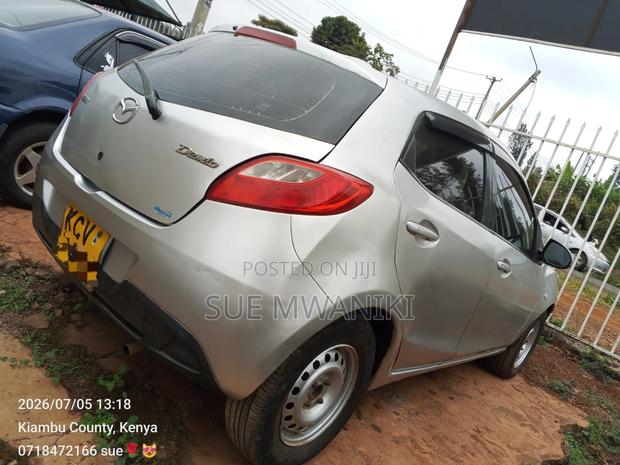 Mazda Demio 2013 Silver