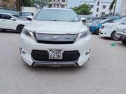 Toyota Harrier 2014 White for sale