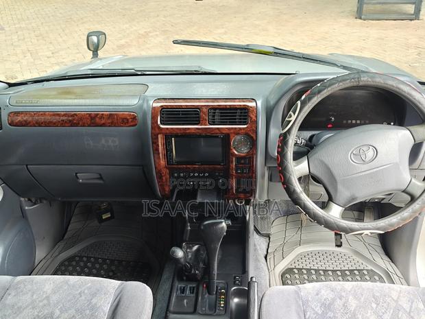 Toyota Land Cruiser Prado 2002 Silver