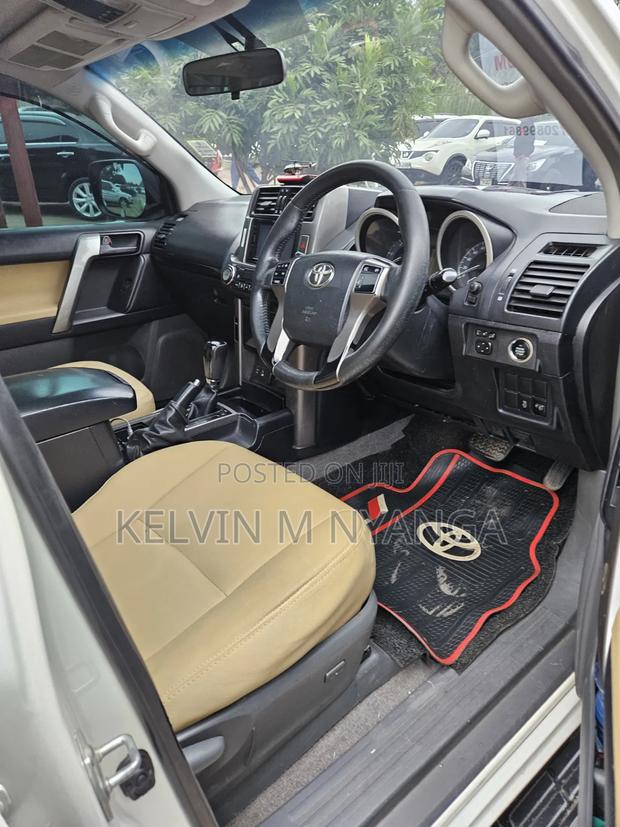 Toyota Land Cruiser Prado 2010 White