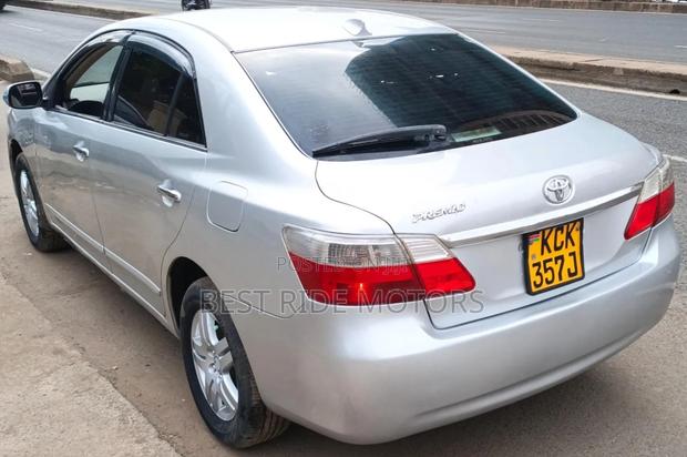 Toyota Premio 1.8 FWD 2010 Silver