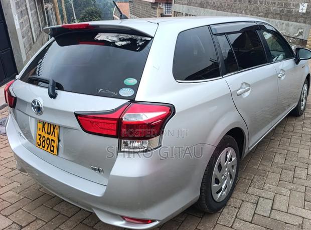 Toyota Corolla Fielder 2019 Silver