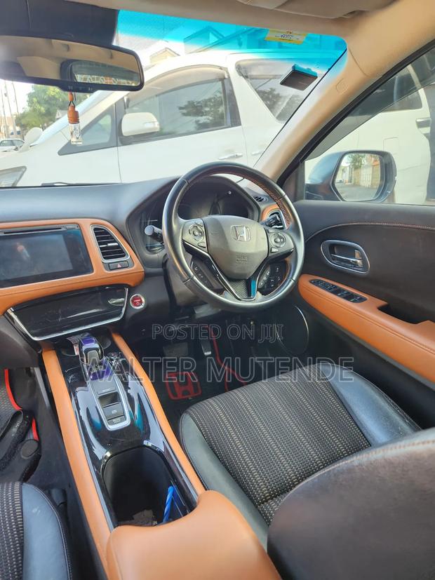 Honda Vezel 1.5 Hybrid 2WD 2016 Green