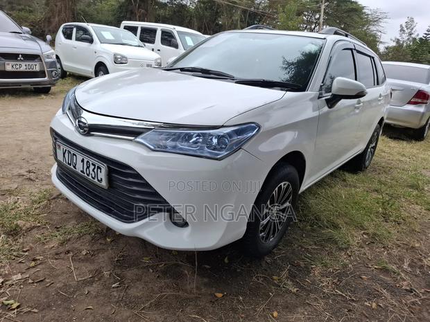 Toyota Corolla Fielder 2017 White