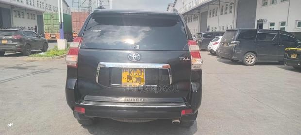 Toyota Vanguard 2013 Black