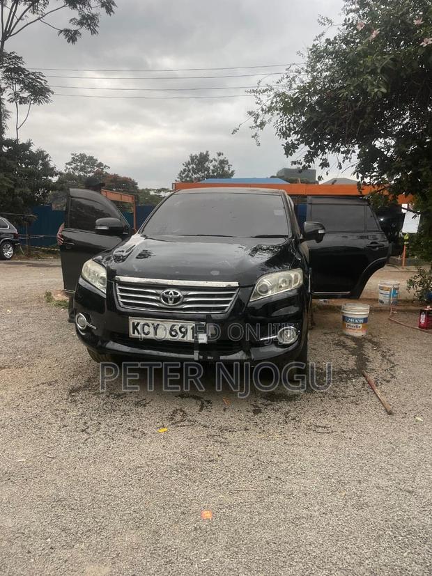 Toyota Vanguard 2013 Black