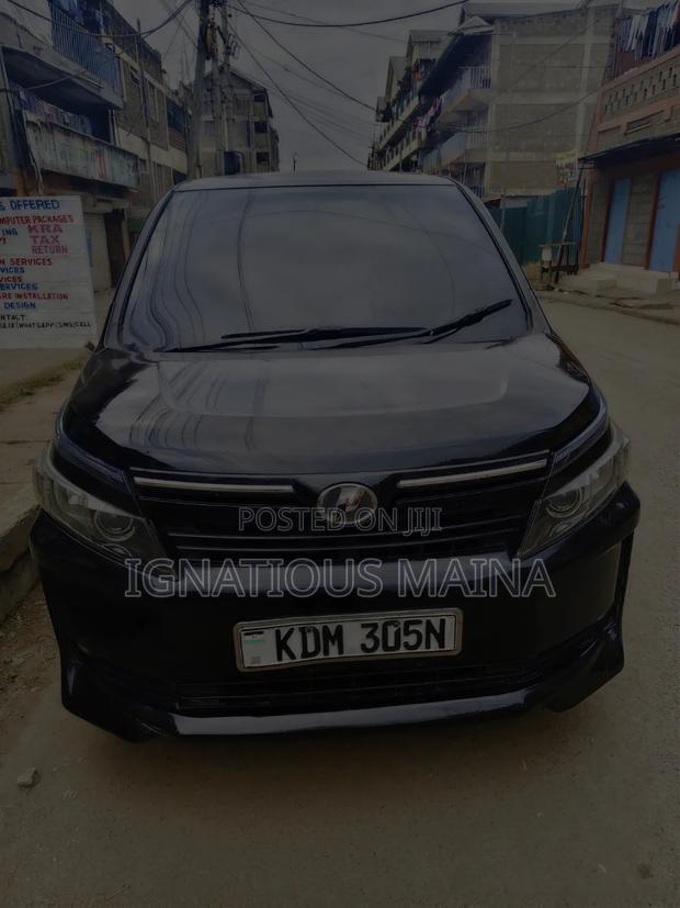 Toyota Voxy V 2WD 8-Seater 2016 Black