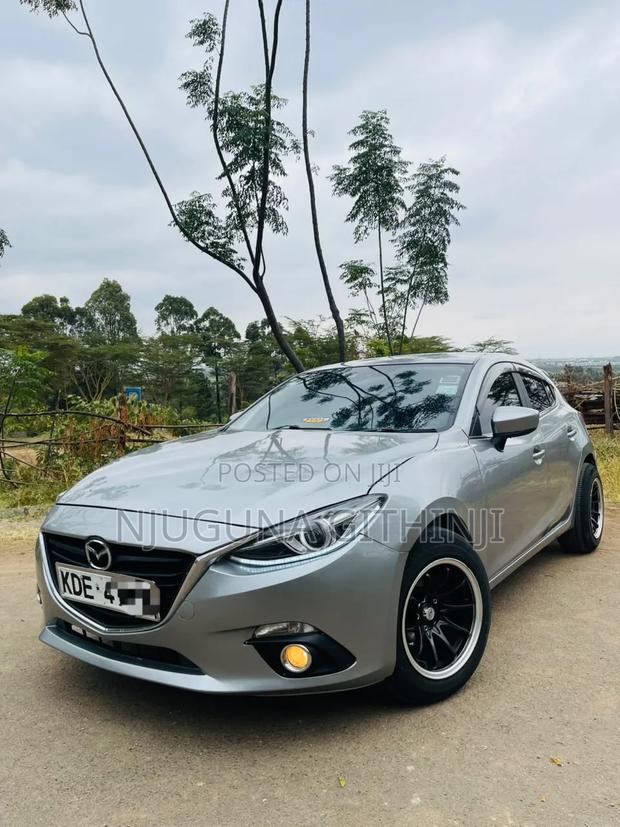 Mazda Axela SV Premium 2014 Silver