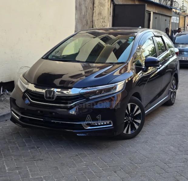 Honda Fit Shuttle 2019 Black