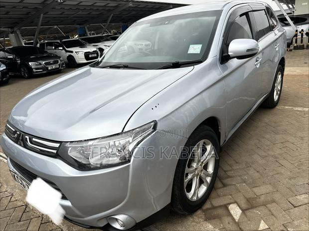 Mitsubishi Outlander 2013 Gray