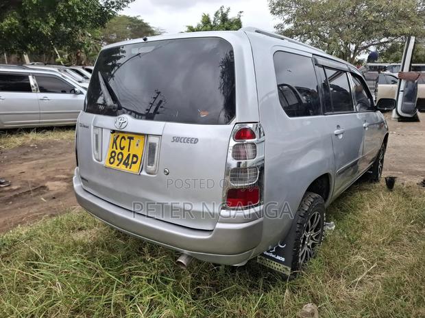 Toyota Succeed 2013 Gray