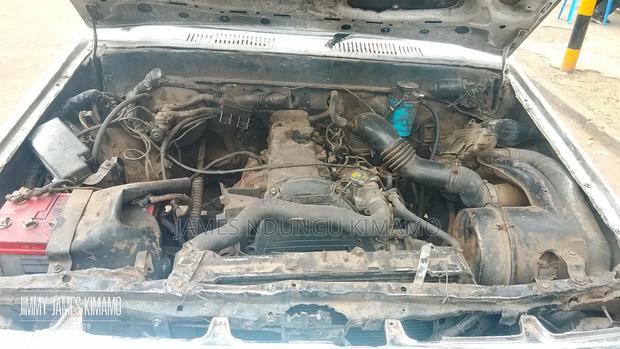 Toyota Hilux 1996 White