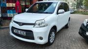 Toyota Sienta 2014 White for sale