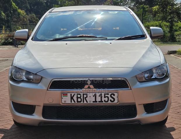 Mitsubishi Lancer 2011 Silver