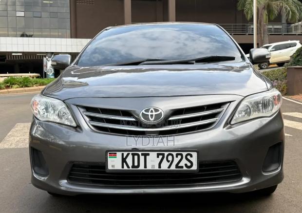 Toyota Corolla 2012 Gray
