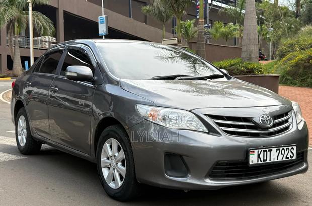 Toyota Corolla 2012 Gray