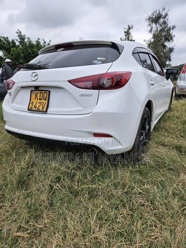 Mazda Axela 2017 White