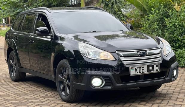 Subaru Outback 2.5i 4dr Wagon AWD (2.5L 4cyl CVT) 2014 Black