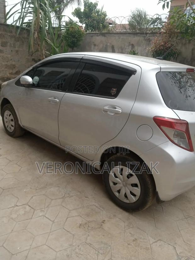 Toyota Vitz 2012 Silver