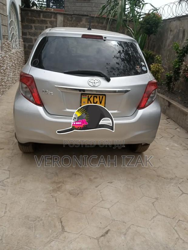 Toyota Vitz 2012 Silver