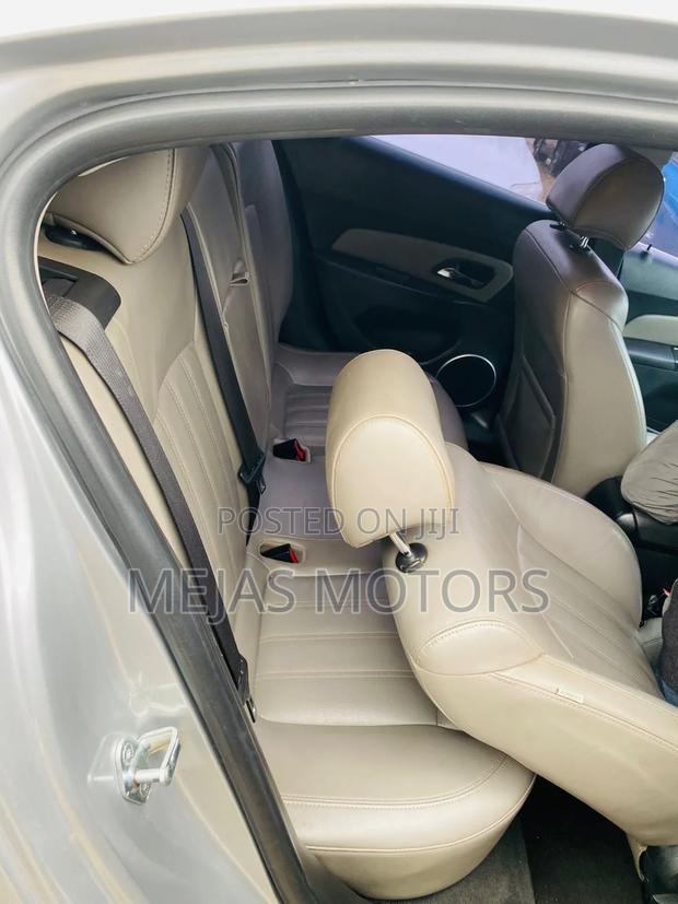 Chevrolet Cruze 2014 Silver