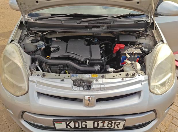 Toyota Passo 2014 Silver