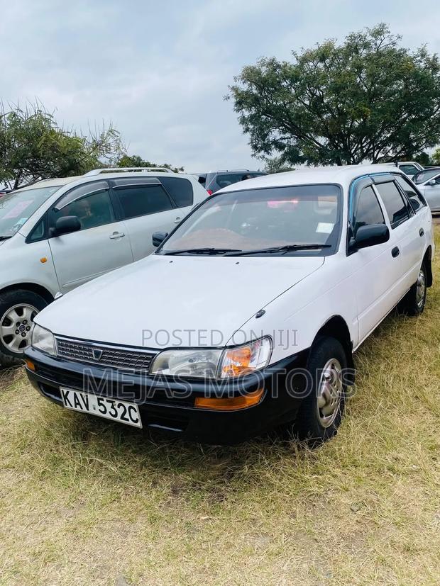 Toyota Corolla 2006 White