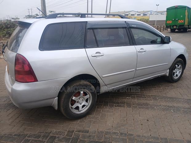 Toyota Corolla Fielder 2005 Silver