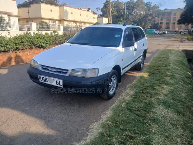 Toyota Caldina 2003 White