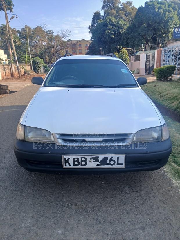 Toyota Caldina 2003 White