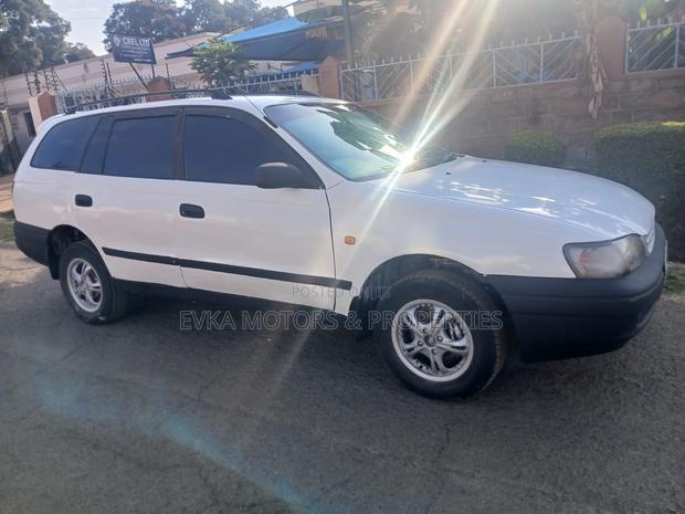 Toyota Caldina 2003 White