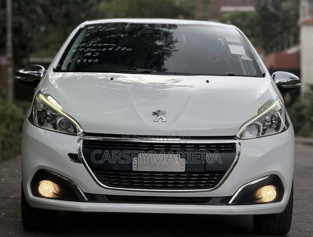 Peugeot 208 2019 White