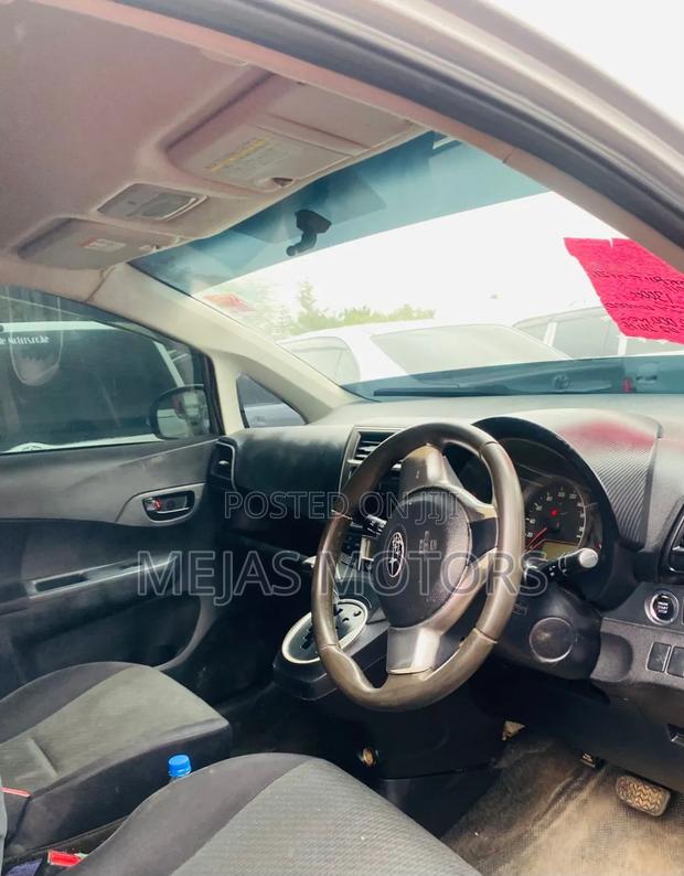 Subaru Trezia 2012 Silver