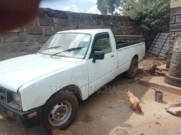 Isuzu Tougher 1996 White