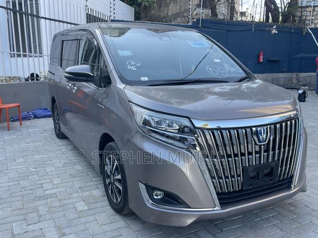 Toyota Esquire 1.8 FWD Hybrid (7 seater) 2019 Gray