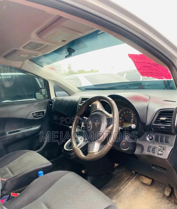 Subaru Trezia 2012 Silver
