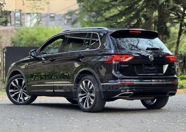 Volkswagen Tiguan 2.0T SE AWD 4MOTION 2019 Black
