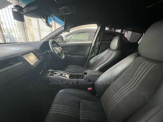 Honda Vezel 2019 White