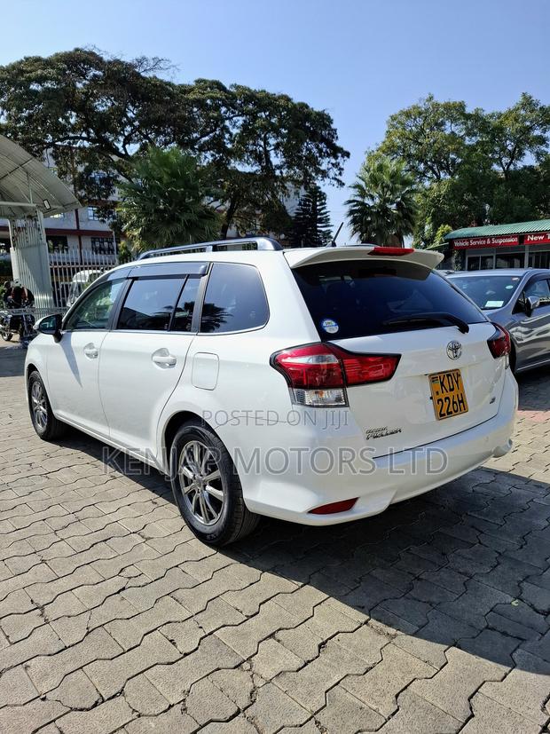 Toyota Corolla Fielder 1.5 Petrol FWD 2019 White