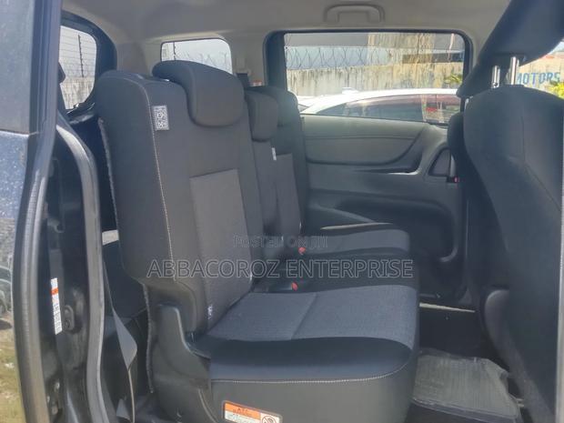 Toyota Sienta 2017 Black