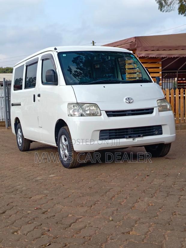 Toyota Toyoace 2019 White