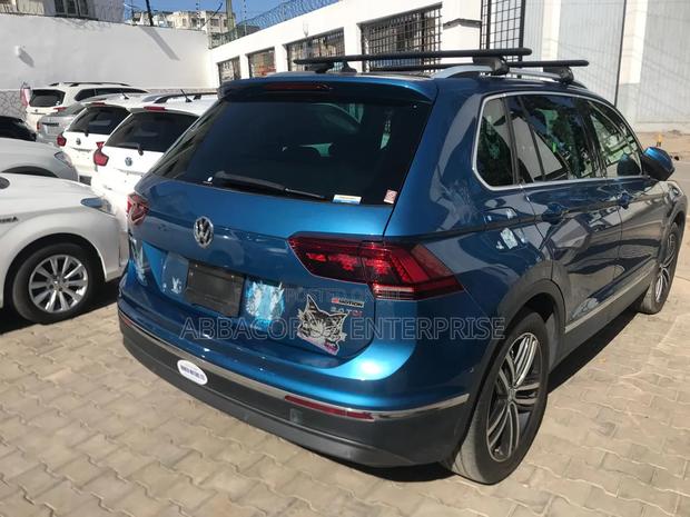 Volkswagen Tiguan 2018 Blue