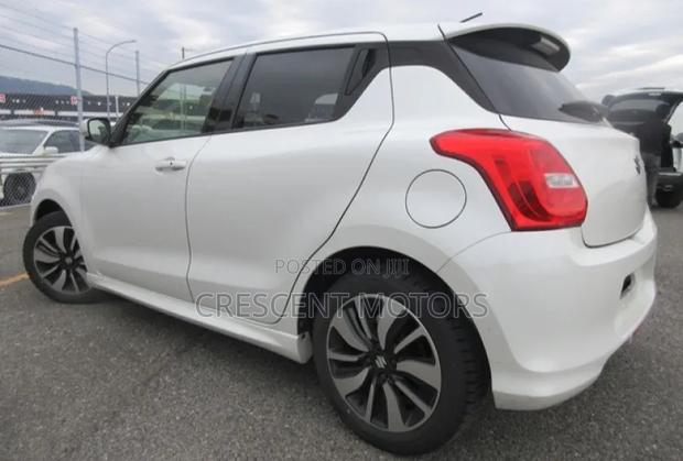 Suzuki Swift 2019 White