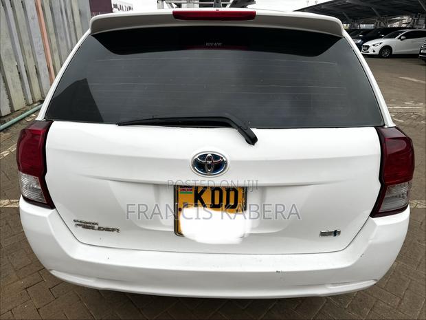 Toyota Corolla Fielder 2024 White