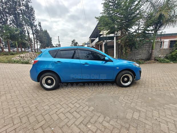 Mazda Axela 2012 Blue