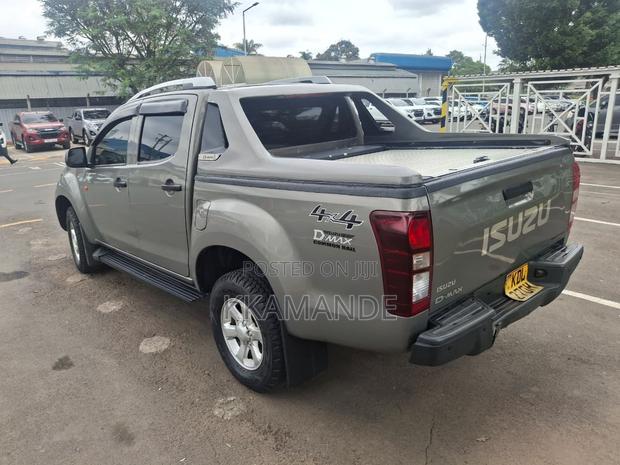 Isuzu D-MAX 2023