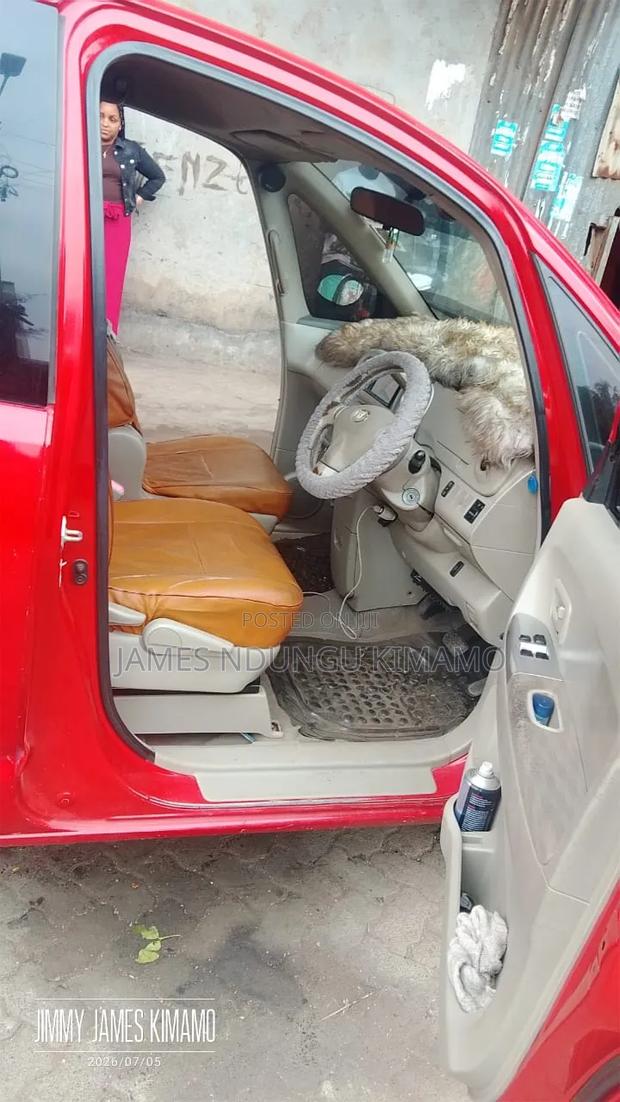 Toyota Porte 2011 Red