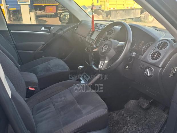 Volkswagen Tiguan 2015 Black