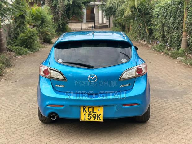 Mazda Axela 2010 Blue